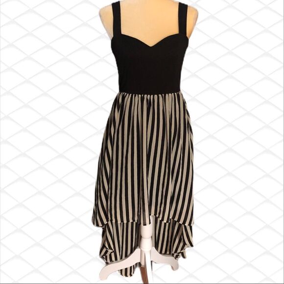 Chelsea brand hi/ low dress!! - Picture 5 of 12